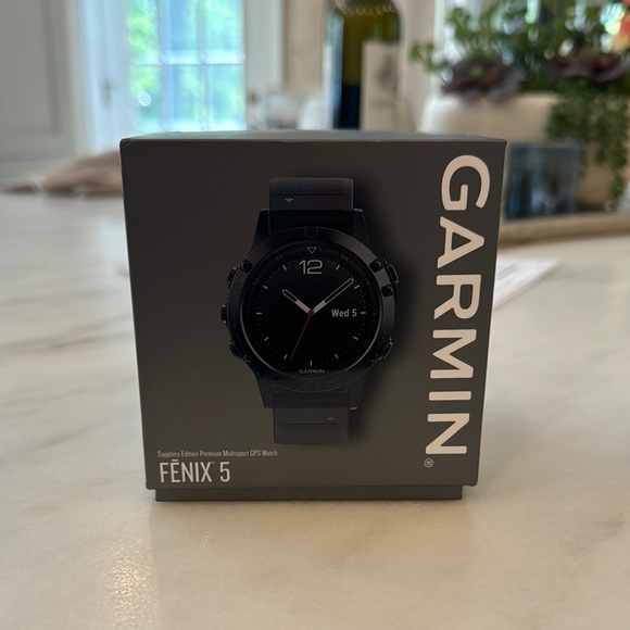 COPY - Pre owned Garmin Fenix 5 Black GPS Watch - Picture 1 of 1